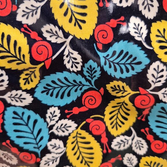 Vera Bradley Frill Messenger Bag Happy Snails Pink Leaf Vinyl - Picture 3 of 10